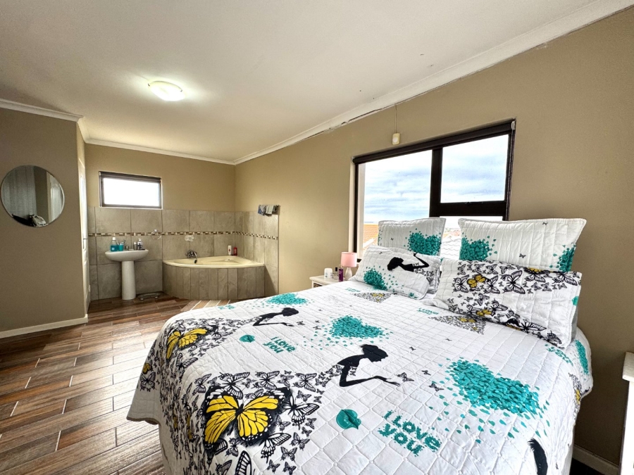 To Let 3 Bedroom Property for Rent in Bluewater Bay Eastern Cape